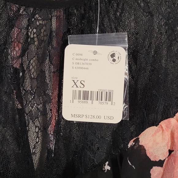 NEW Free People Daphne Blouse Midnight Combo Black Pink Floral Print Crop Top XS - Picture 7 of 16